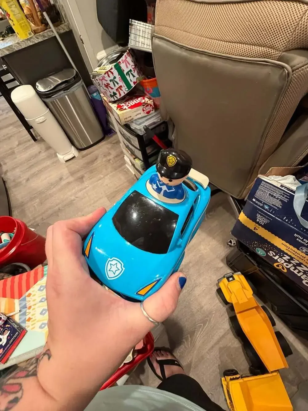 Kidoozie Press 'n Zoom Police Car : : Toys, SGD 29*